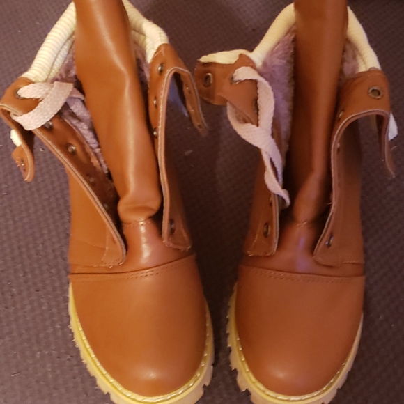 Ladies Work Boots - Picture 2 of 4